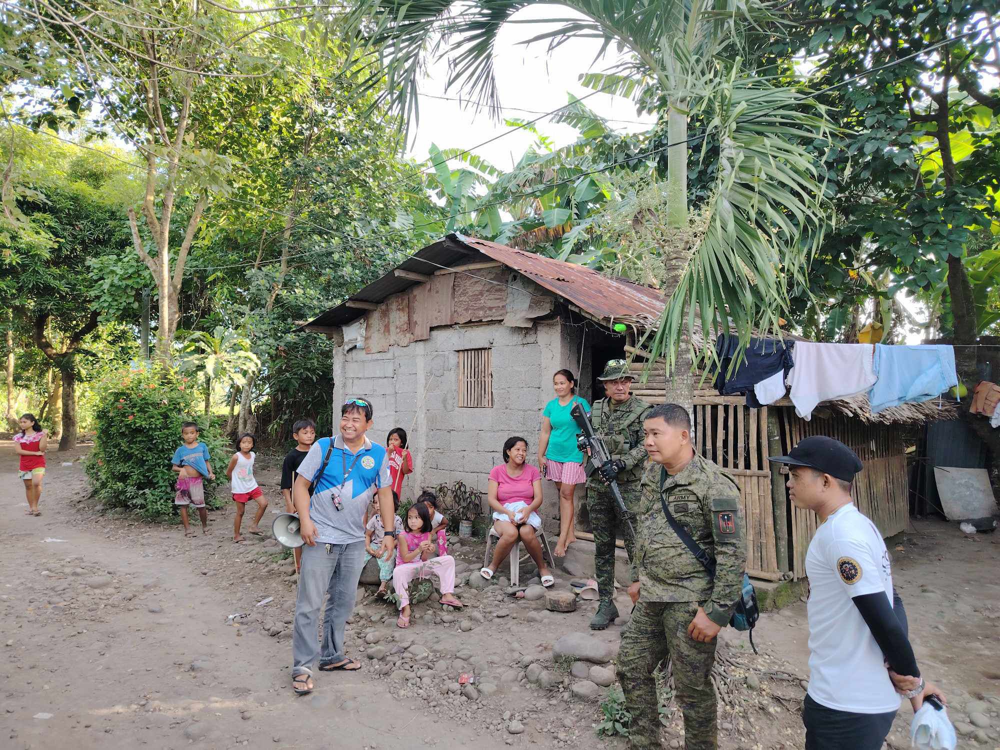IRMT personnel conducting evacuations in Ocampo